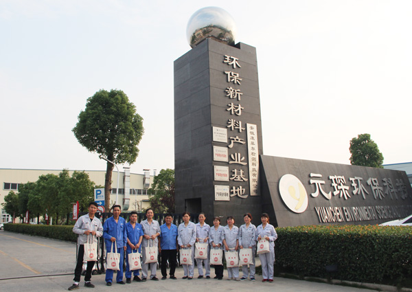 烈日很毒，他们很美！致敬汗水中的一线职工！