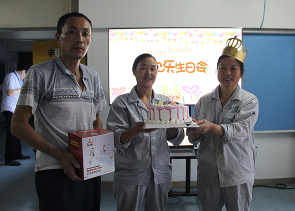 william威廉英国官网9月员工生日会&mdash;&mdash;收获季节 感恩有你