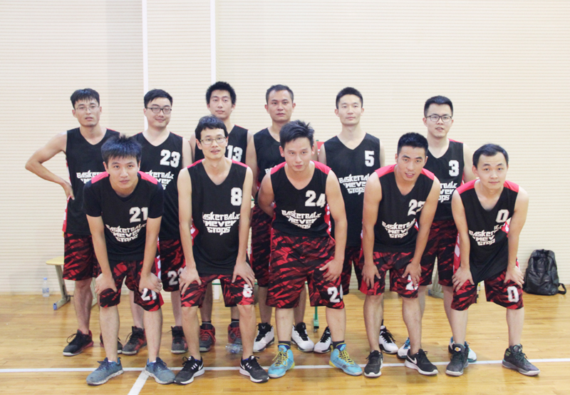 新站高新区职工篮球比赛进行中 williamhill英国中文官网健儿再战告捷